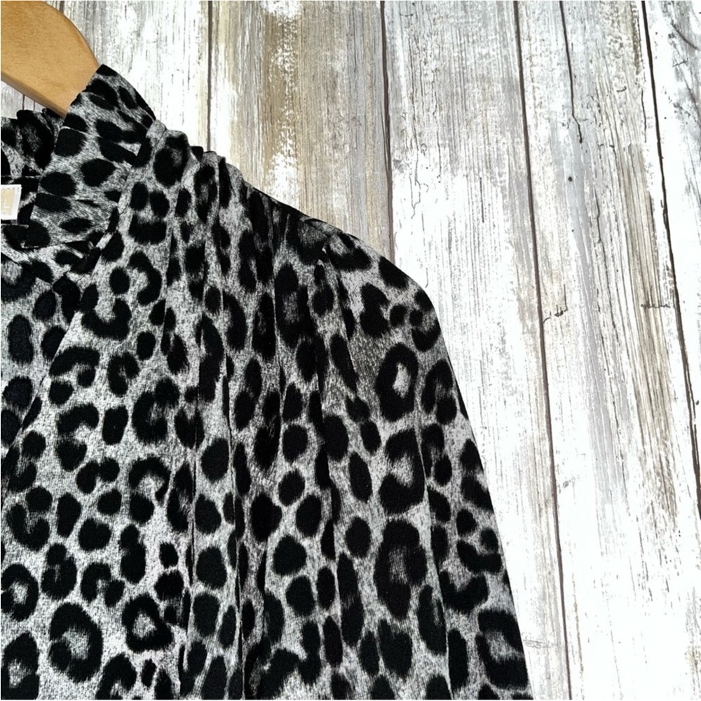 Michael Kors Snow Leopard Blouse - Picture 5 of 7